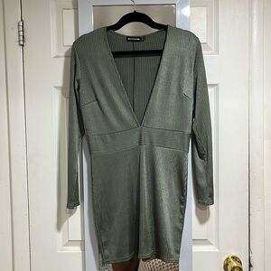 V neck cut out dress